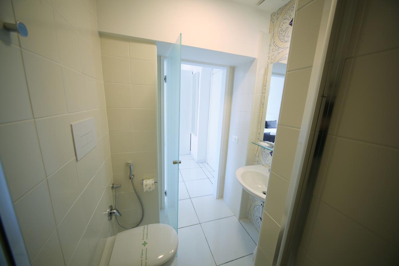 Le Mulieres Apartment Salerno Bagian luar foto
