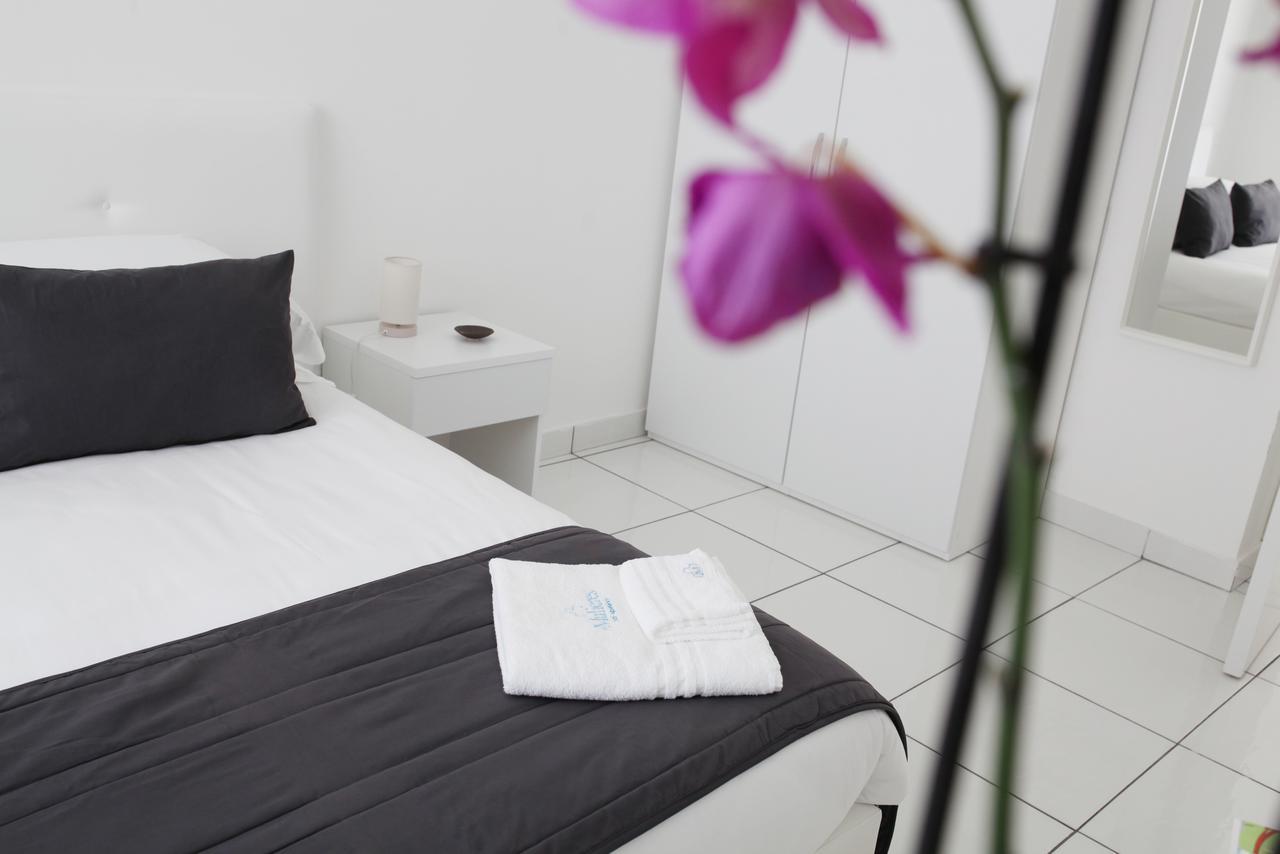 Le Mulieres Apartment Salerno Bagian luar foto