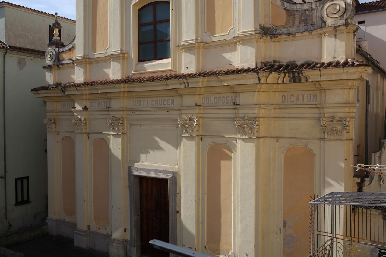 Le Mulieres Apartment Salerno Bagian luar foto